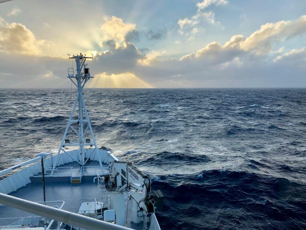 Probing the Australian-Pacific Plate Boundary (Pt 8: Sailing Home)
